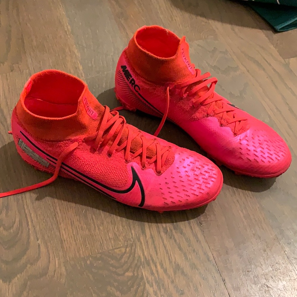 Nike indoor soccer cleats